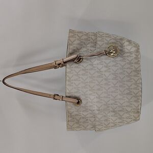 Michael Kors Jet Set Tote Vanilla